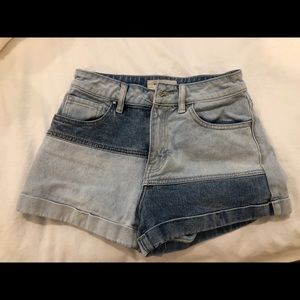 Pacsun “Mom shorts” Size 25